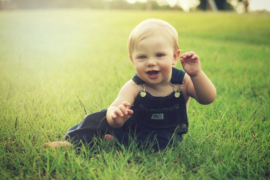 Bébé en pleine santé